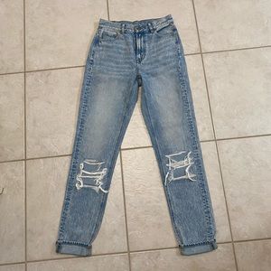 American Eagle mom jeans